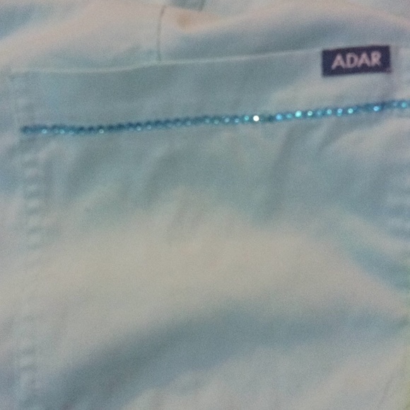 Scrubs - Picture 3 of 7